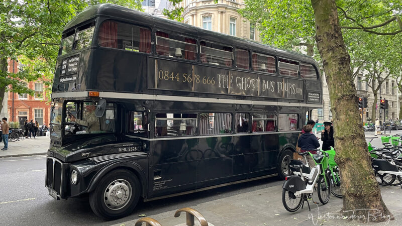 ghost bus tour london