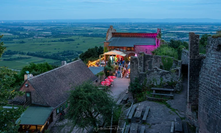 Besuch der Madenburg – Ein Wochenende in Eschbach